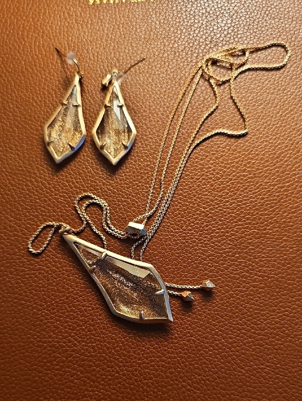 Kendra Scott Oliva Earrings & Necklace - Picture 6 of 6